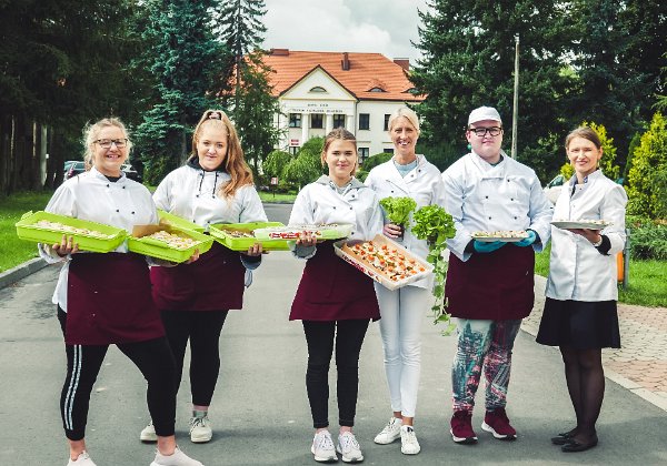 ZAJĘCIA PRAKTYCZNE W TECHNIKUM ŻYWIENIA I USŁUG GASTRONOMICZNYCH