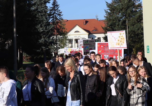 Tradycja i nowoczesność, czyli „Święto Szkoły” w Zespole Szkół Centrum Kształcenia Rolniczego w Lututowie